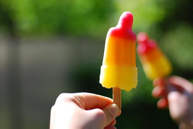 Essential Tips for Storing and Serving Ice Lollies